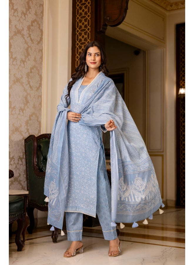 Rangeelo طقم كورتا مزخرف بالأزهار الزرقاء للنساء - Image 1