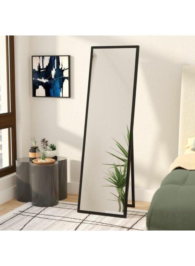 مرايا  الخامه: حديد  لون الطلاء: اسود  خامه السطح: زجاج عاكس(مرايا) الطول:60 الارتفاع:180