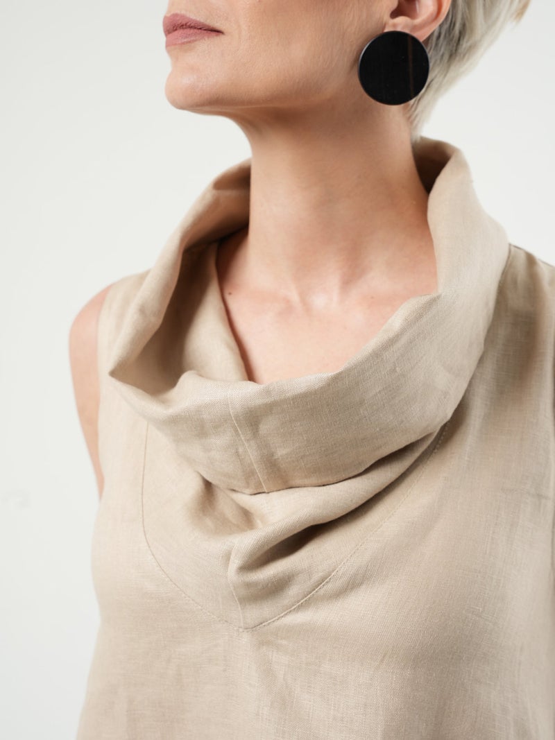 ميتامورفوزا فستان كتان بيج بياقة كبيرة ومميزة - Image 4