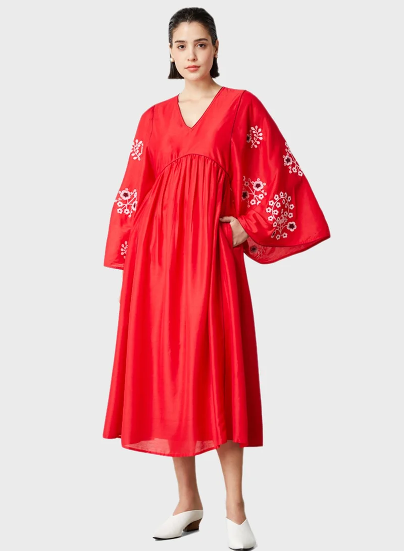 Femi9 Floral Sleeve Midi Dress