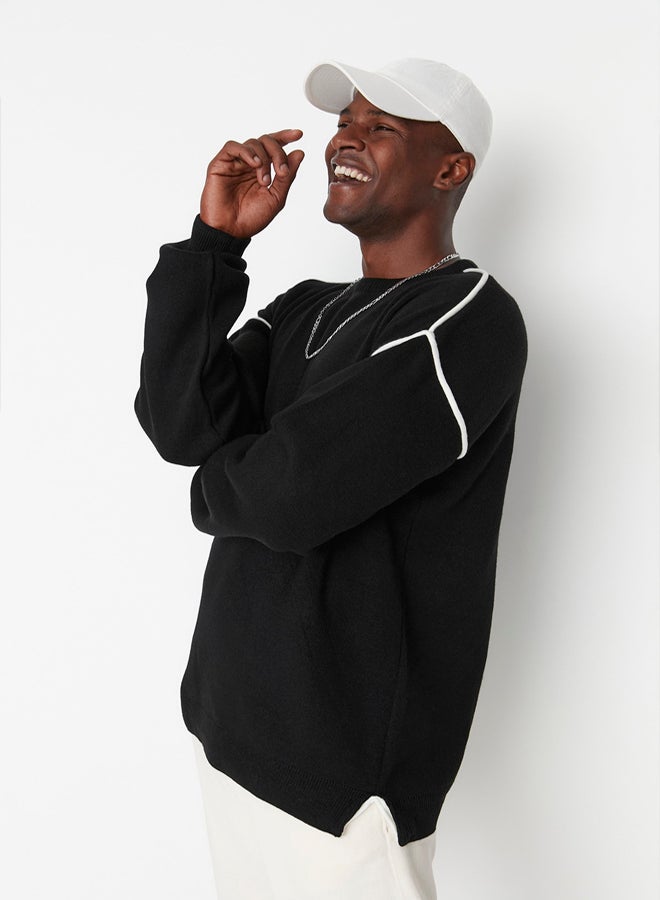 trendyol Black Oversize Crew Neck Piping Detailed Knitwear Sweater - Image 3