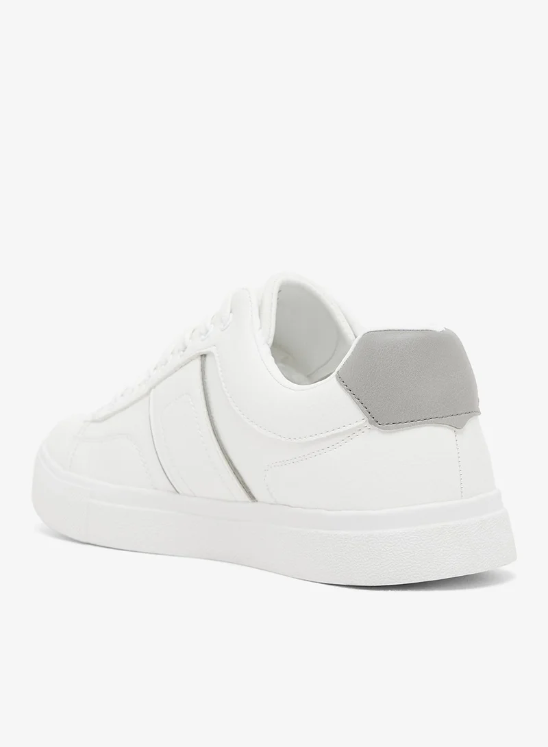 Seventy Five Casual Sneakers