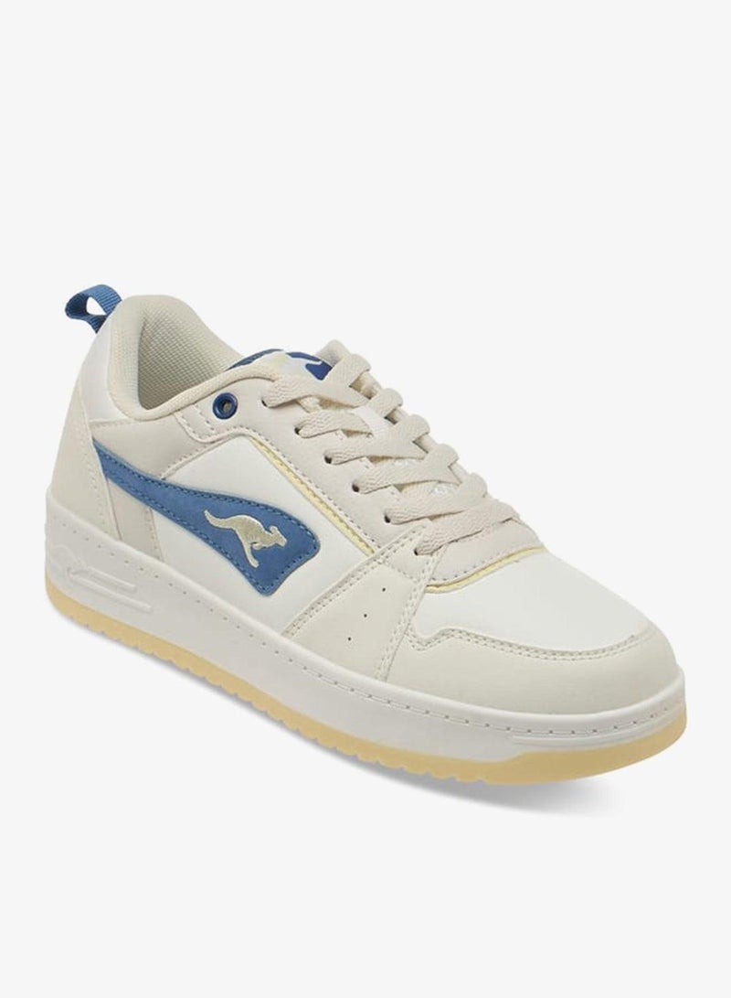 كانغاروس حذاء رياضي نسائي بأربطة وتفاصيل متباينة - Image 1