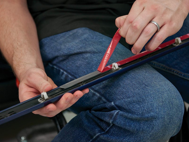 3M Super Strength Molding Tape, 03609, 1/2 in x 5 ft - Image 3