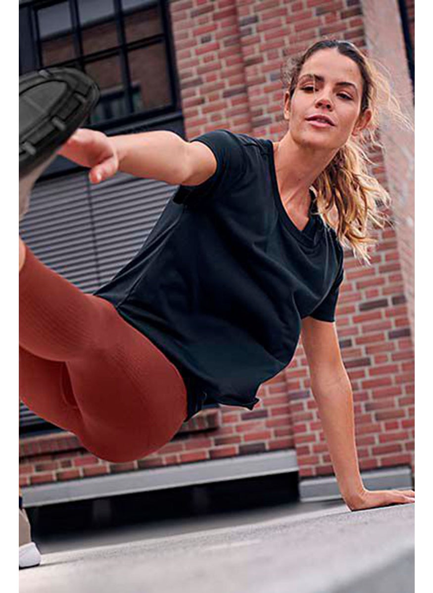 Tchibo Women Sportswear Fir Textured Training Legging Brown  - Image 1