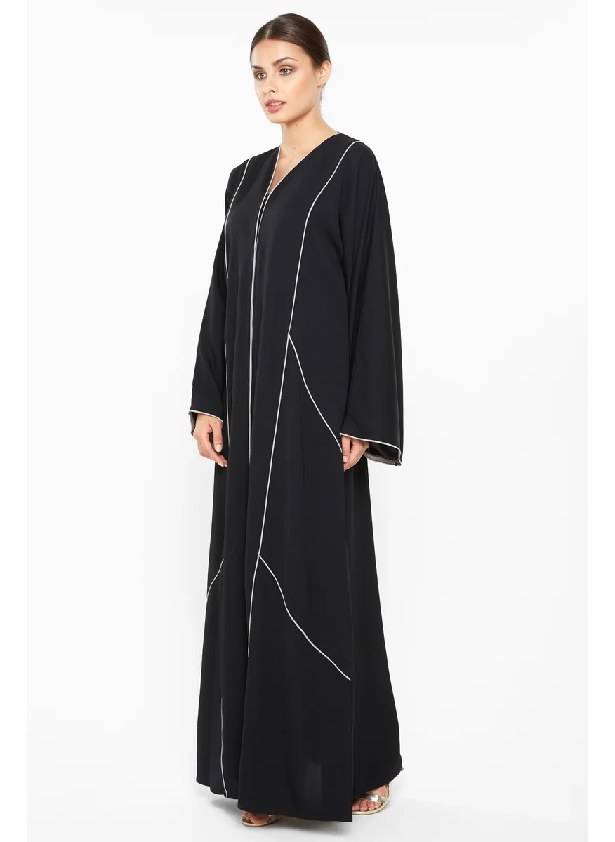 NUKHBAA Classic cross cut abaya with stripe detailing-AJ673A