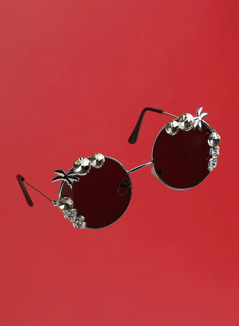 SOHI Jewel of Eyewear: Embellished Artificial Sunglass Jewellery