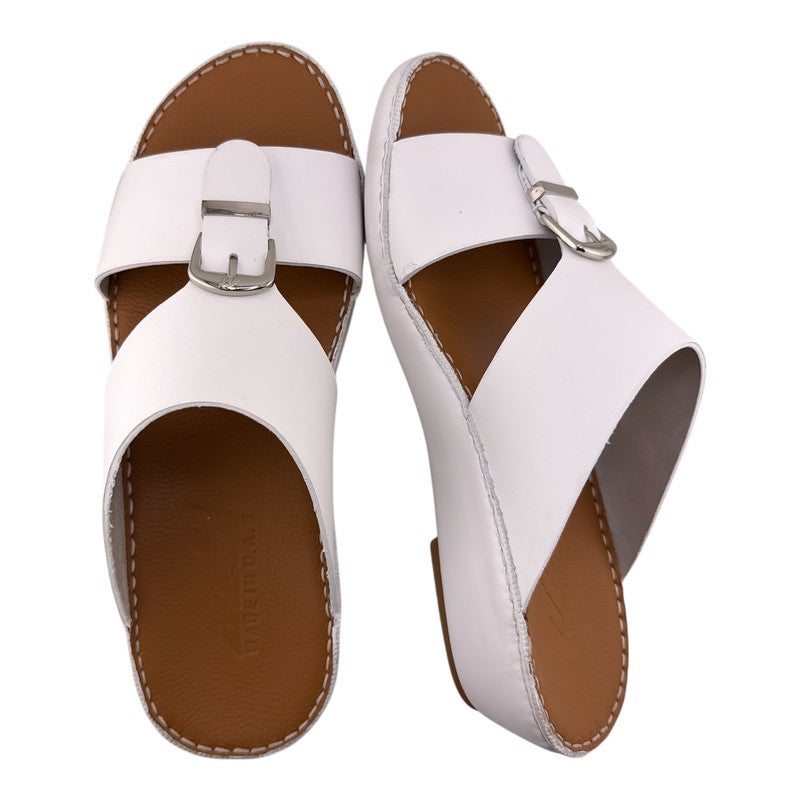 إيت صندل عربي يدوي الصنع للرجال من AET | شبشب رجالي خارجي | شبشب مفتوح من الأمام للاستخدام اليومي | جلد عربي أصلي ناعم مع ابزيم| تصميم عربي جديد| نعل داخلي بني| مريح وخفيف الوزن - Image 2