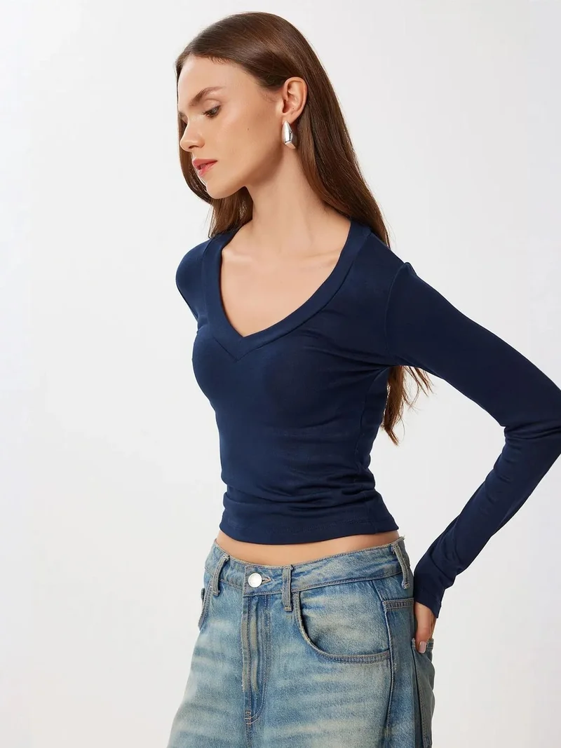 Lovely Istanbul ISTANBUL Slim Fit V-Neck Long Sleeve Blouse