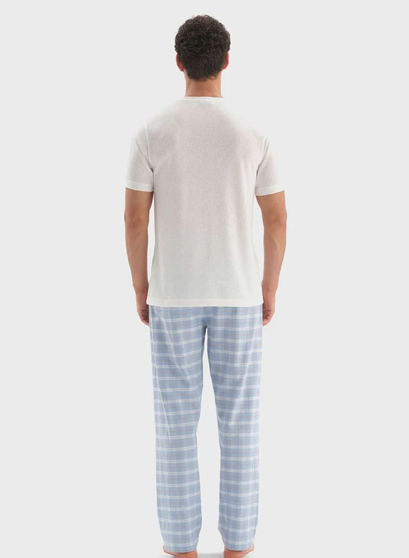 dagi Nightwear T-Shirt & Trouser Set