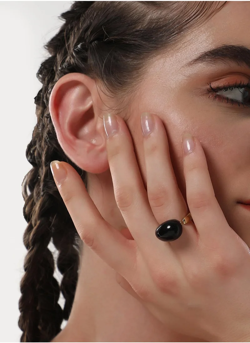 SOHI Stone Studded Adjustable Teardrop Finger Ring
