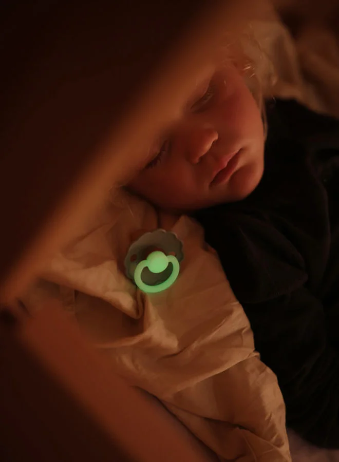 FRIGG Daisy Night Latex Baby Pacifier, 6-18 Months, Pack of 1, Size 2 - Croissant Night