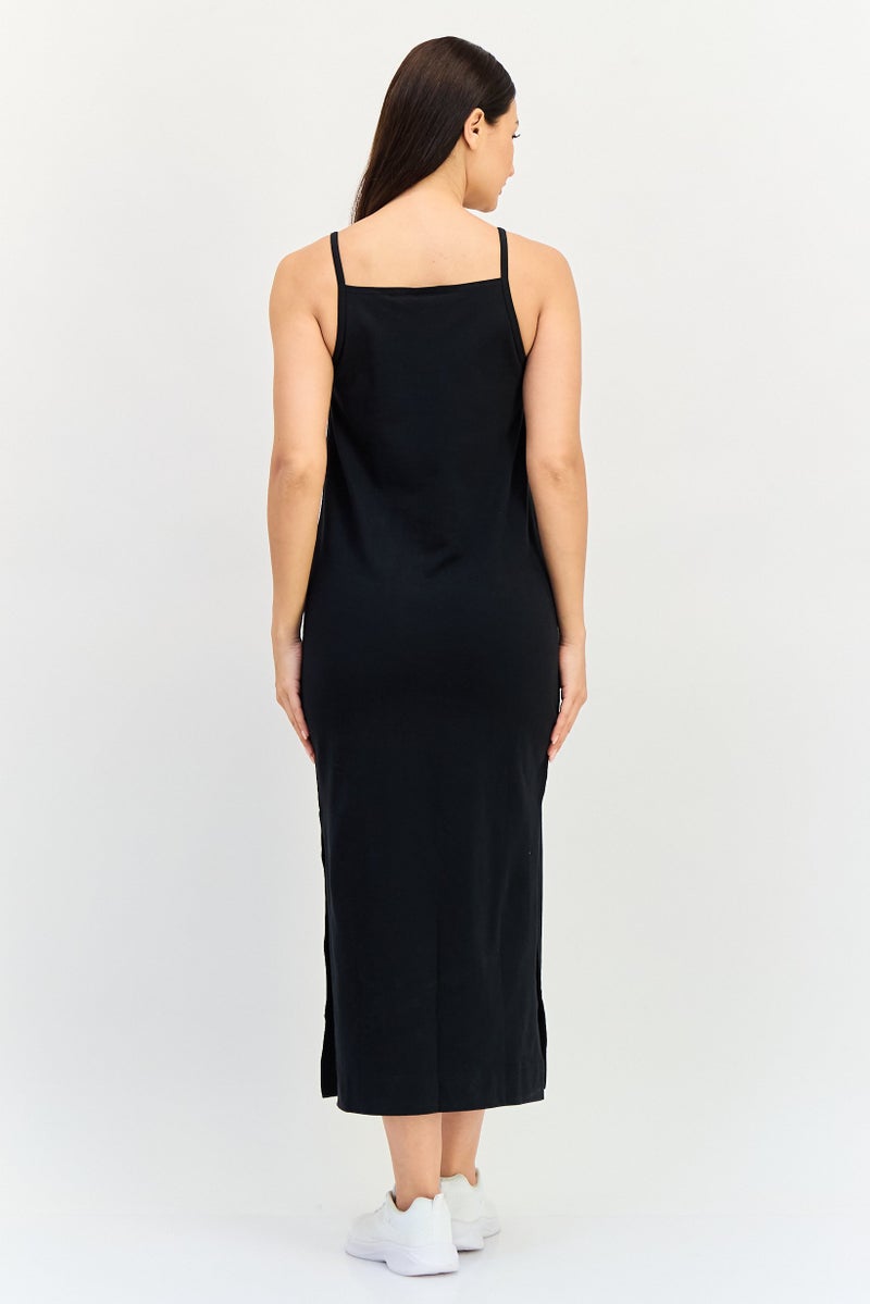 Nike Women Standard Fit Outdoor Dress, Black - Image 4