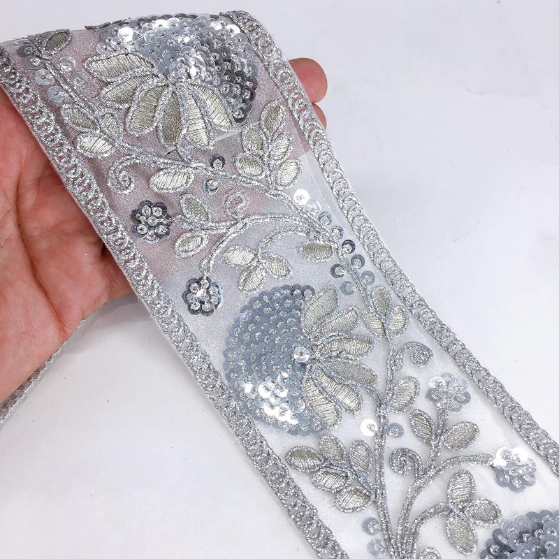 Lami لأمي شريط دانتيل فضي بطول 9 متر مع لامع فضي على قماش الشبك، شريط دانتيل هندي فاخر، زينة منزلية زهور، زينة حفلات، تغليف مهرجانات، إكسسوارات موضة - Image 1