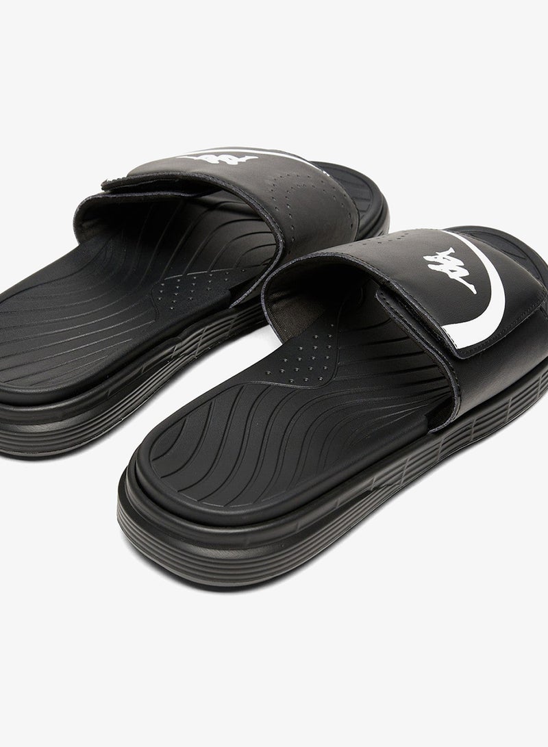 كابا شبشب سلايد رجالي بطبعة شعار - Image 3