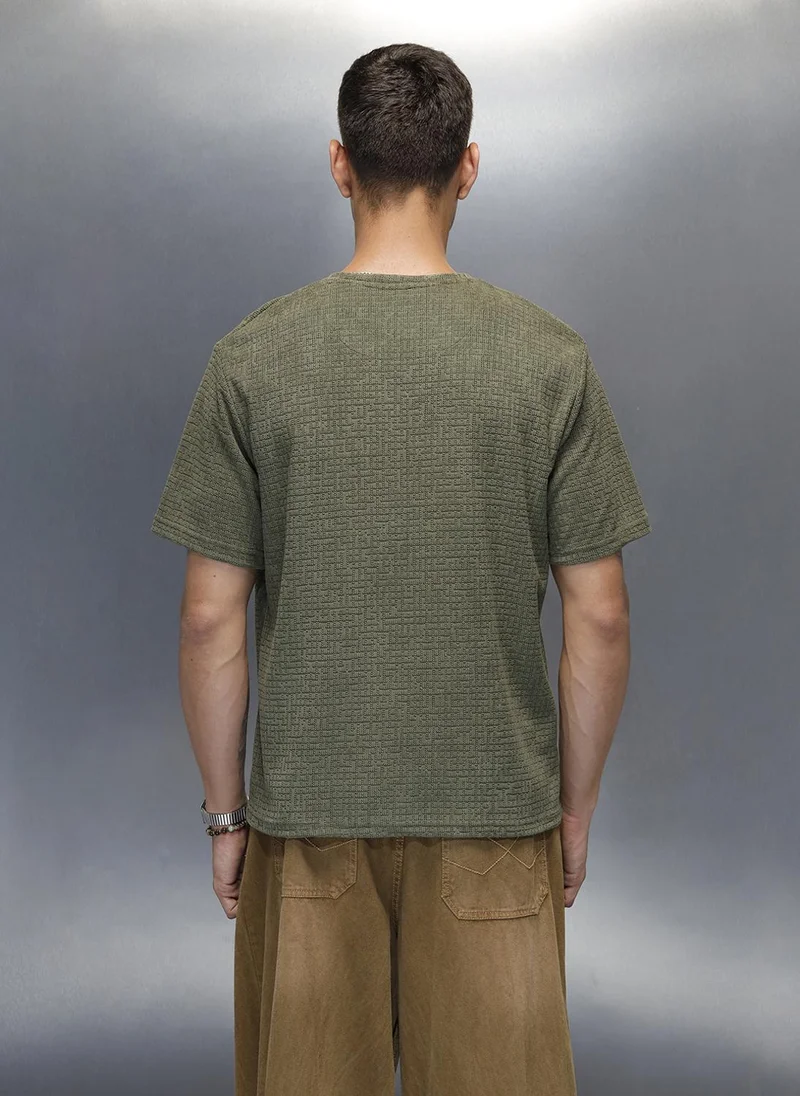 Wrogn  Textured Men's Casual Regualr Fit T-Shirt | Olive for Men | Best Price UAE