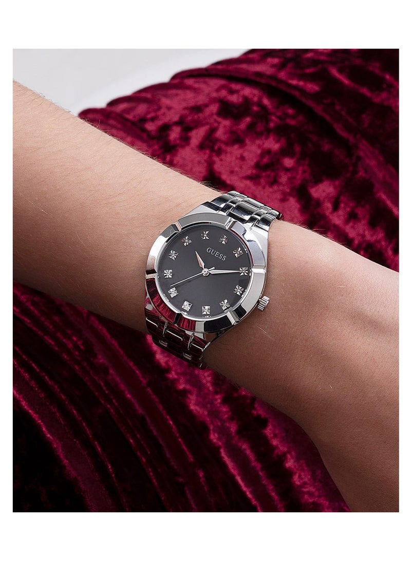 GUESS ساعة جيس كريستالين فضية للنساء GW0114L1 - Image 5