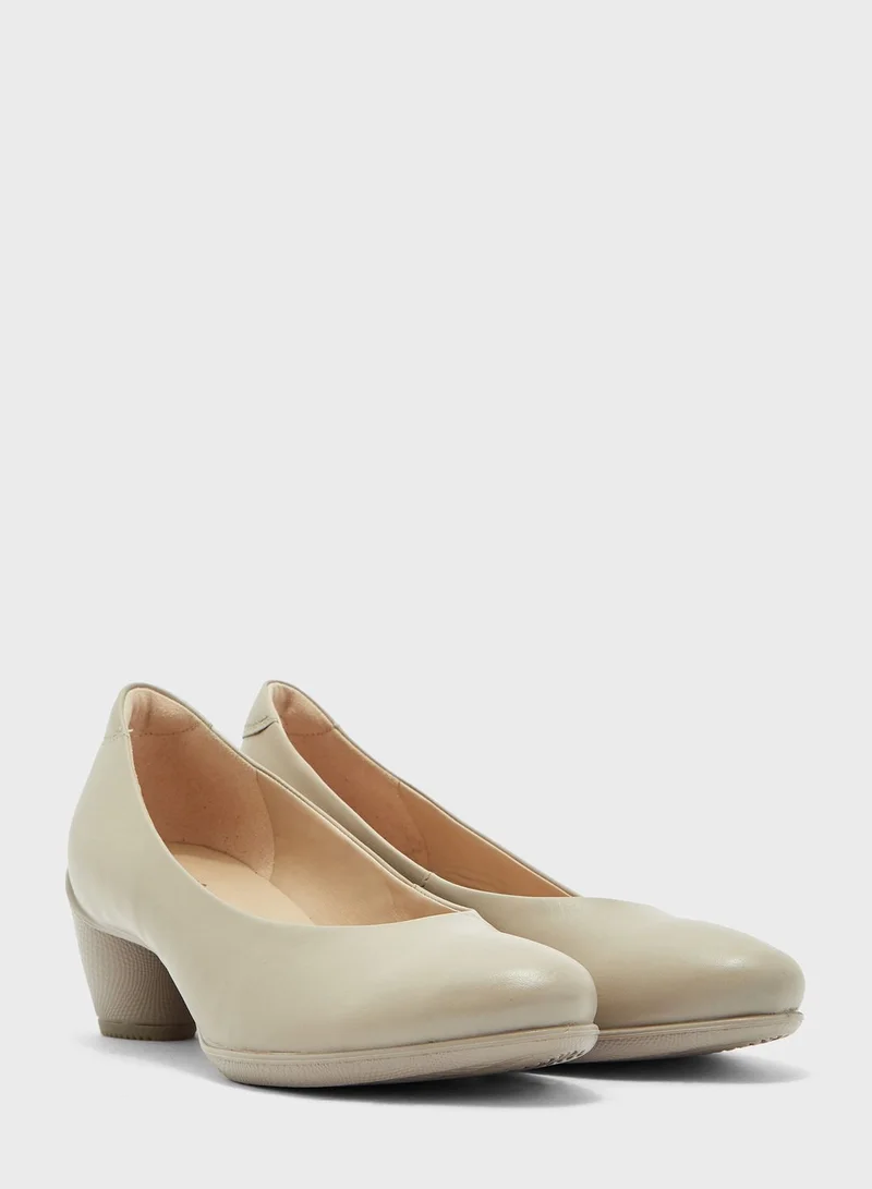 ECCO Casual Mid Heel Pump