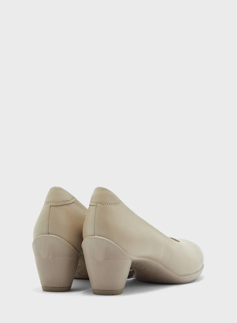 ECCO Casual Mid Heel Pump