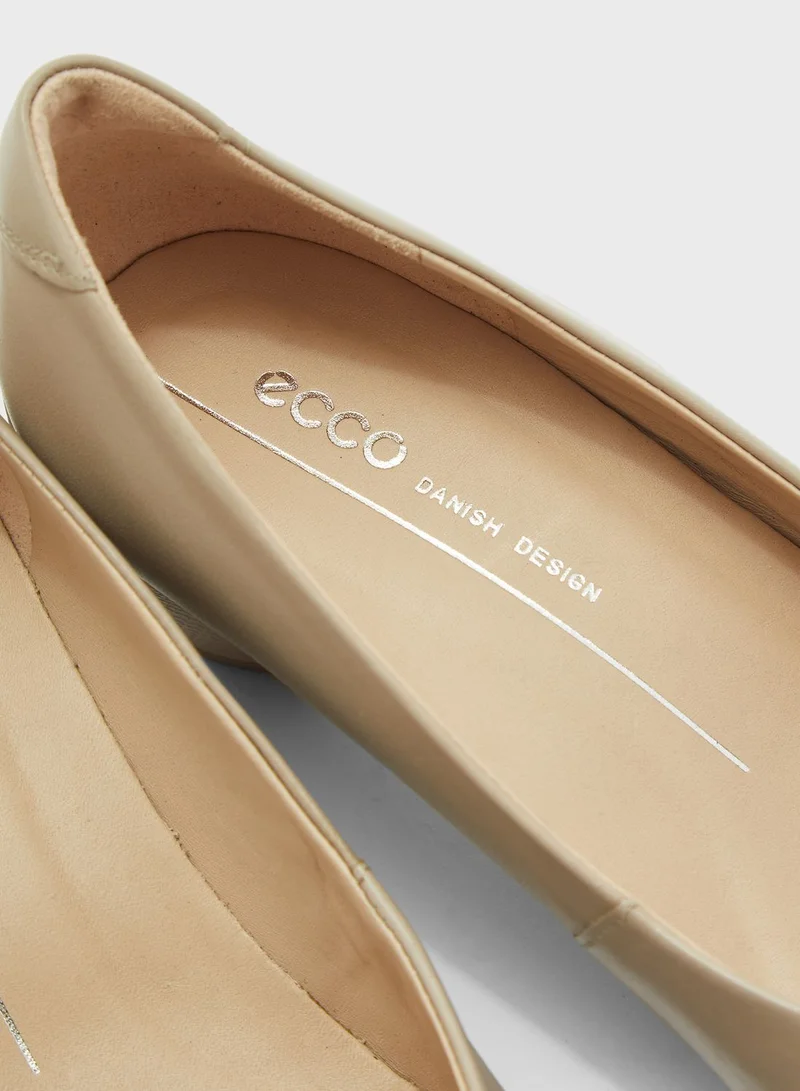 ECCO Casual Mid Heel Pump
