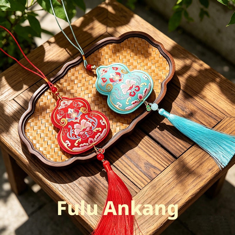Chinese Gourd Scented Sachet - Image 3