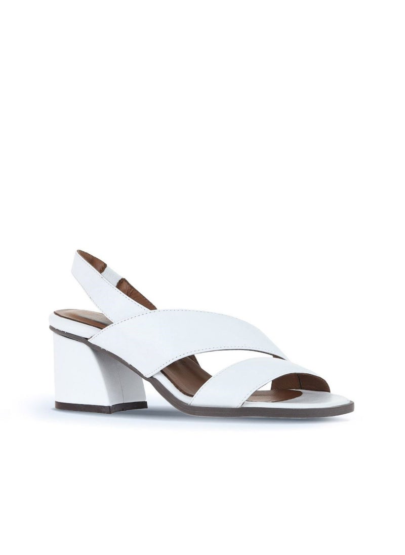 Bueno BUENO Women's Heeled Sandals – Modern Criss-Cross Slingback with Block Heel and Open Toe for Effortless Elegance  - Image 2