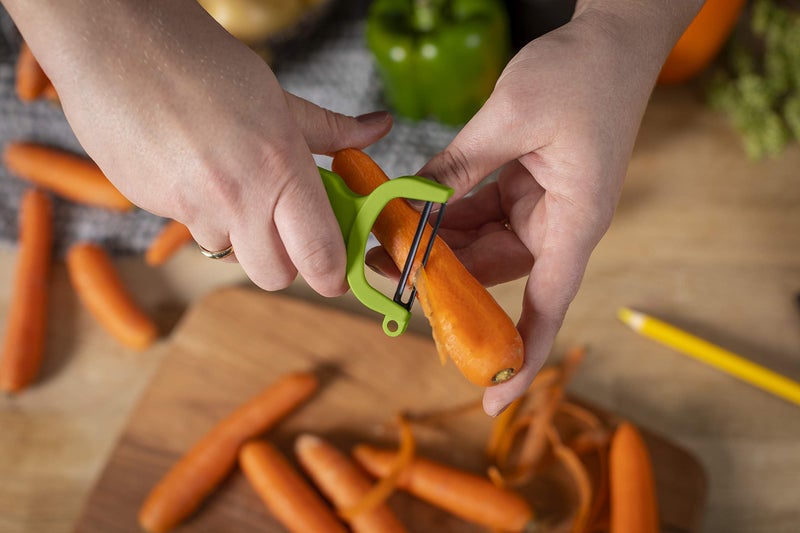 Kuhn Rikon Original Swiss Peeler Set, 4-Inch, Set of 3, Translucent Red/Green/Yellow - Image 4