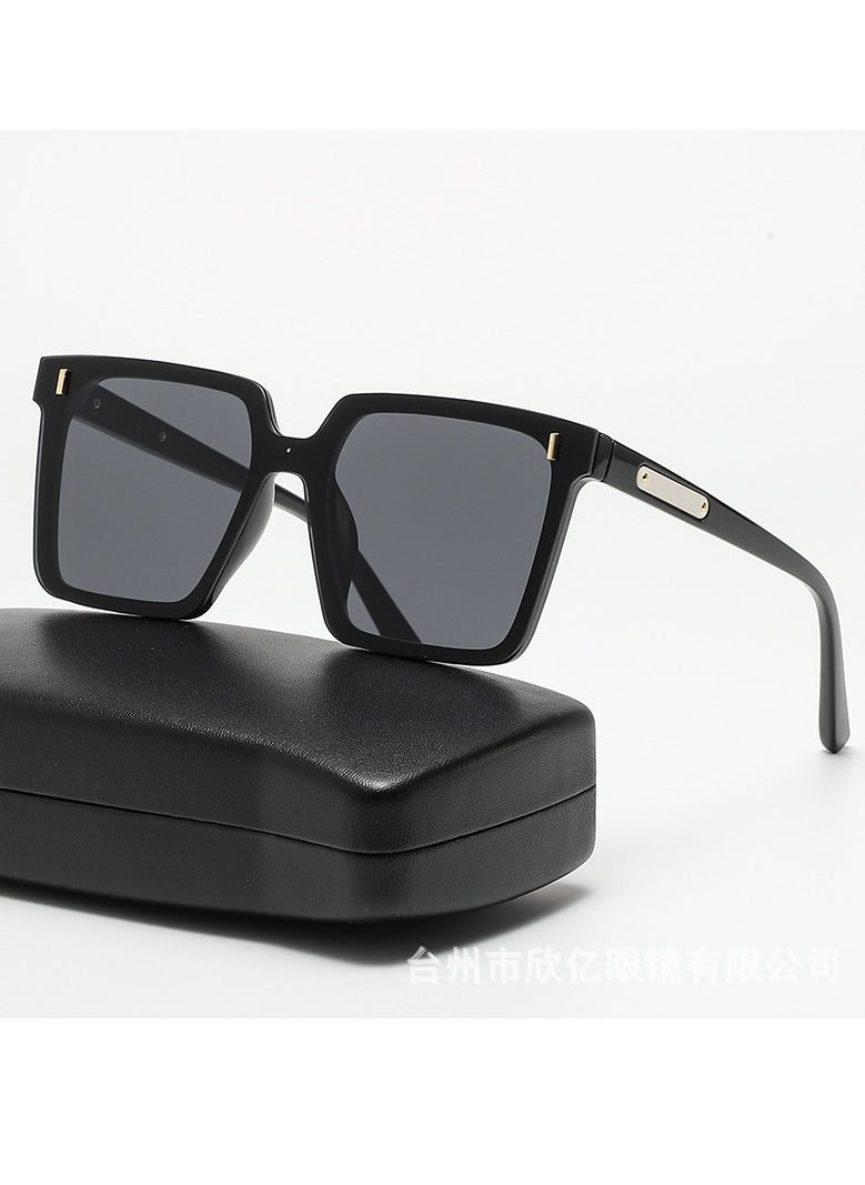 General Fashion Oversized Square Sunglasses UV Protection Luxury Curved Lens Sunglasses for Men and Women  - Image 1