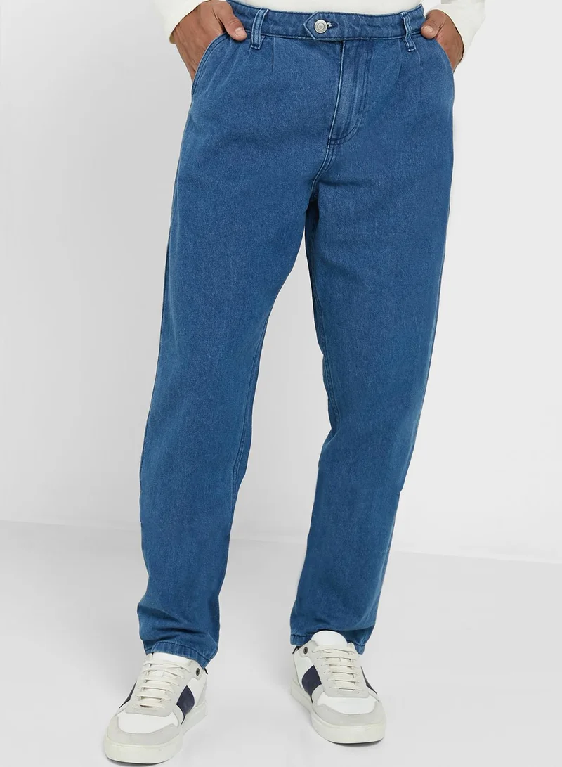 Seventy Five Baggy Fit Pleated Jean
