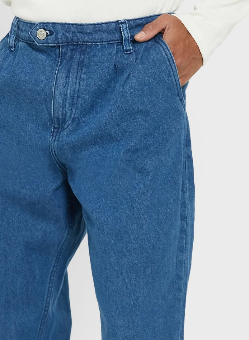 Seventy Five Baggy Fit Pleated Jean