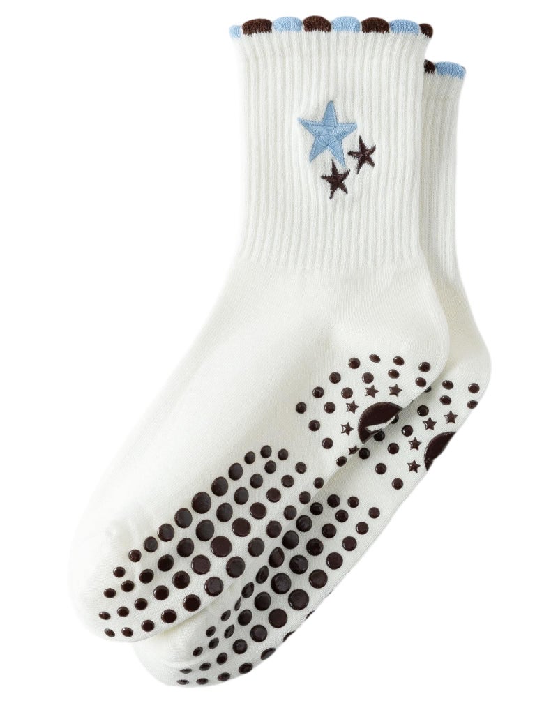 Yawlsow Pilates Grip Socks for Women Yoga Grippy Socks Cute Barre Non Skid Athletic Crew Sticky Sock Workout Hospital (US, Alpha, One Size, Regular, Regular, 1 Pack-Off White-Three Stars) - Image 1