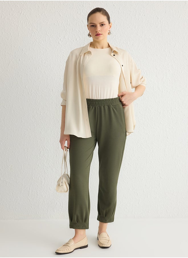 Khaki Plain Crepe Knitted Trousers TCTSS25TP00002 - pzsku/Z258928610D0B0F8E1C24Z/45/_/1739718135/ac33293d-c8ec-42e0-9024-c1885cc25e3d