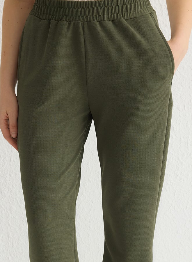 trendyol Khaki Plain Crepe Knitted Trousers TCTSS25TP00002 - Image 4