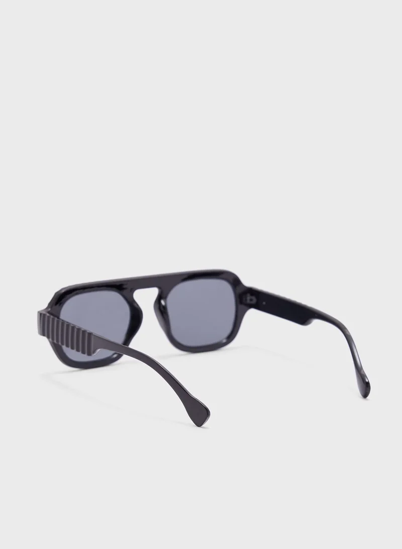 Seventy Five pentagoan Sunglasses