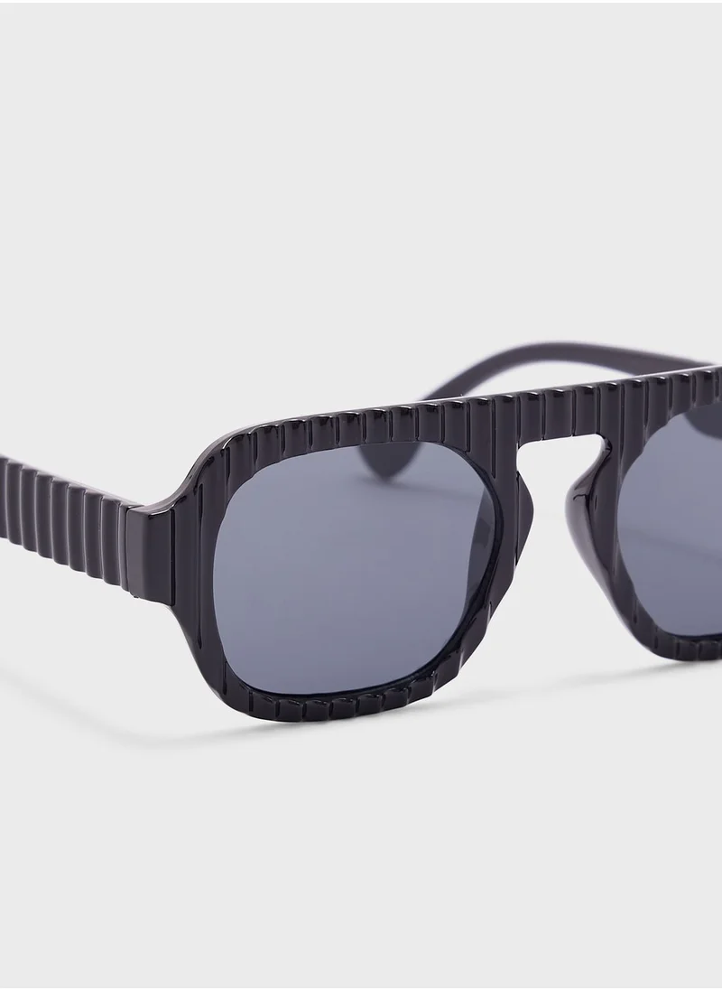 سفنتي فايف pentagoan Sunglasses