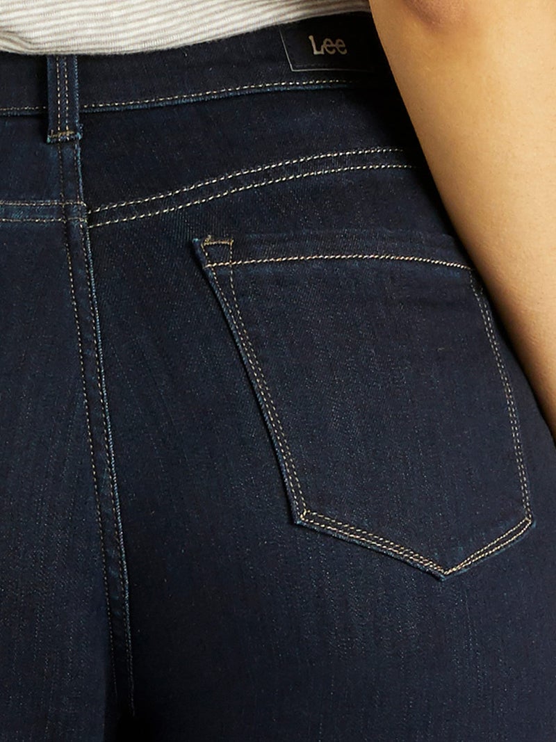 Lee Women's Instantly Slims Classic Relaxed Fit Monroe Straight Leg Jean, Heritage, 16 Long - Image 2