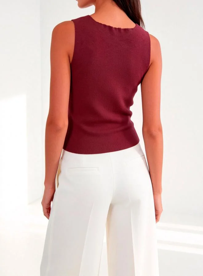 تايك تو Burgundy Sleeveless Knit Top with Floral Buttons