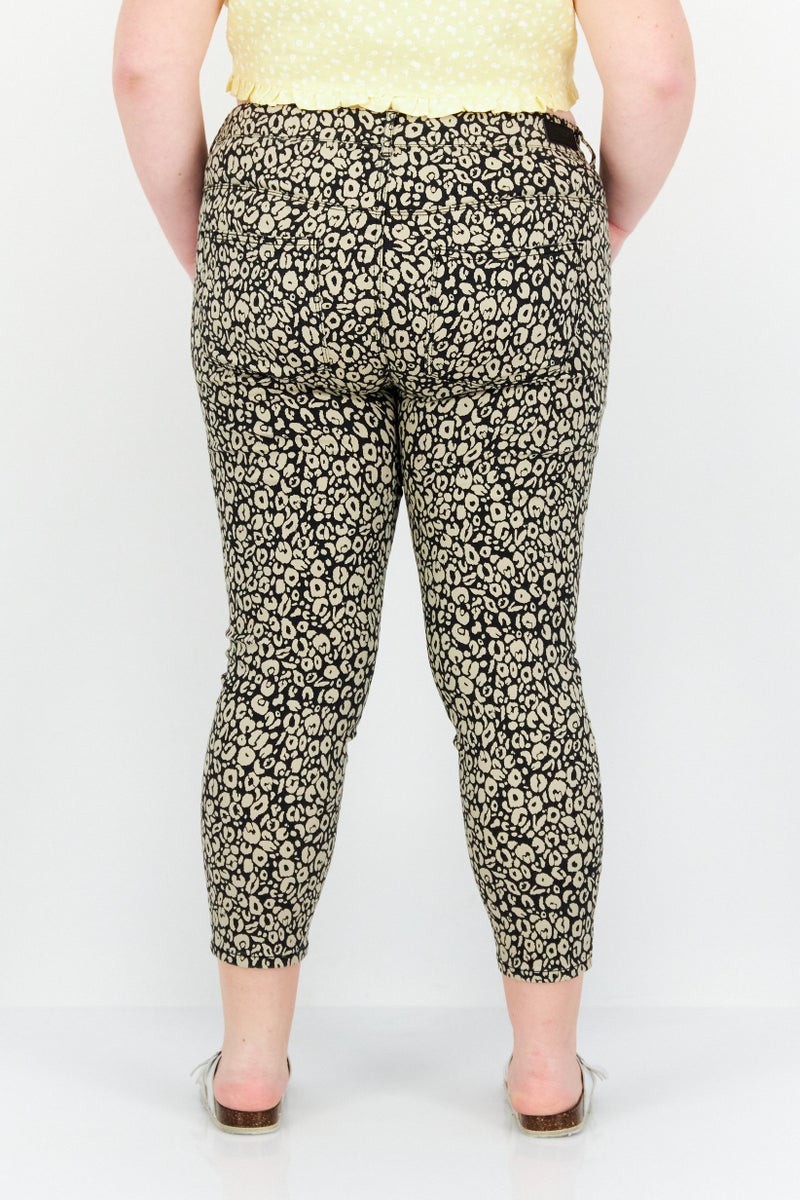 ONLY Women Regular Fit Allover Print Mid Rise Pants, Multicolor - Image 2