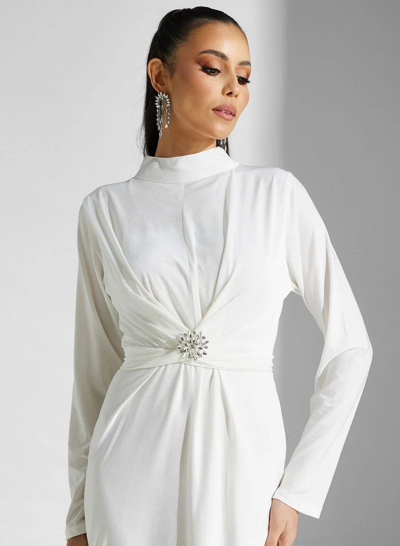 جولدن ابل Mock Neck Buckle Belted Dress