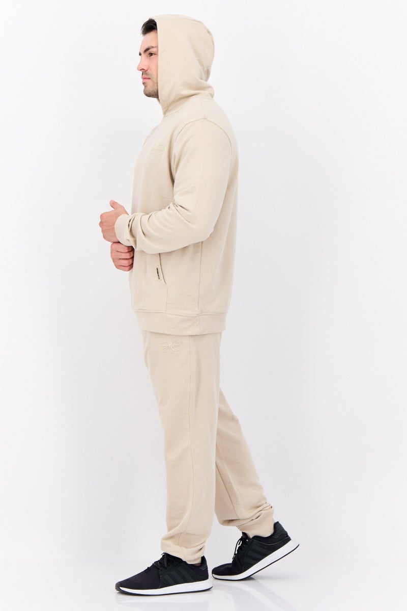 CROSSHATCH طقم سويت شيرت بغطاء رأس وسروال رياضي للرجال 2 قطعة، بيج - Image 3