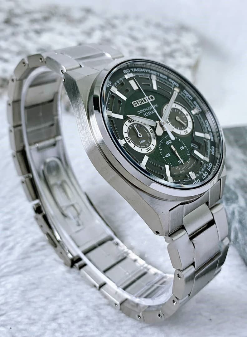 Seiko Seiko SSB405P1 Special Color Chronograph Quartz Analog Bracelet Men's Watch - Image 1