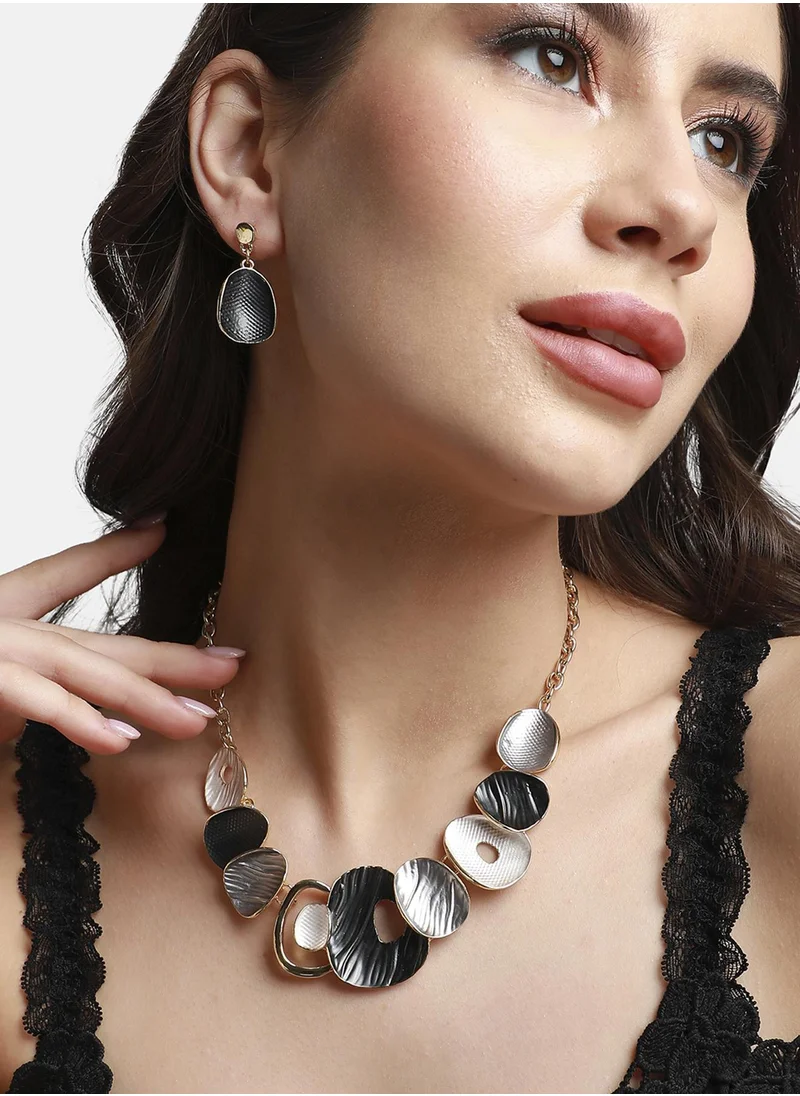 SOHI Black & Textured Abstract Jewellery Set