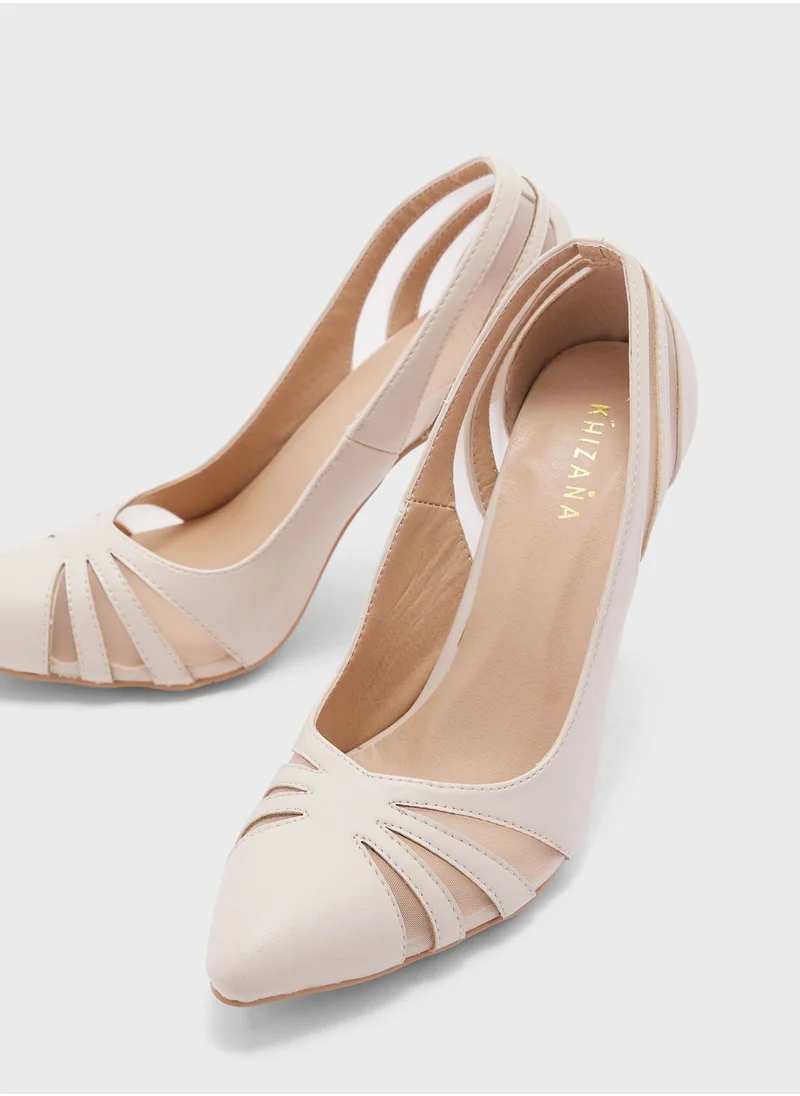 Khizana Cutout Detail Pointed Pump