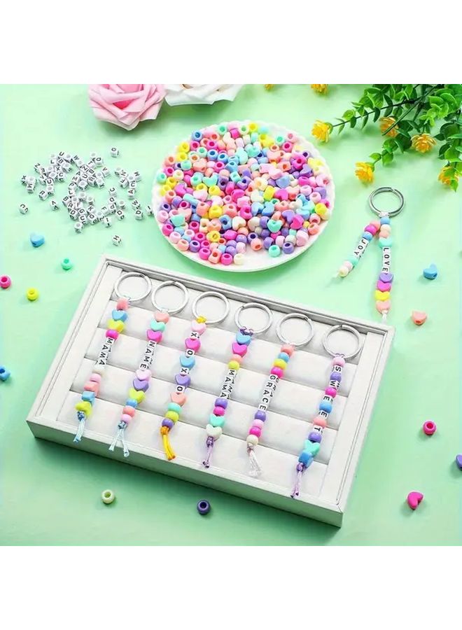 566 قطعة مجموعة صنع سلاسل مفاتيح DIY قابلة للتعديل، قلوب حروف، خرز شفاف، هدايا صغيرة لحفلات أعياد الميلاد - Image 4