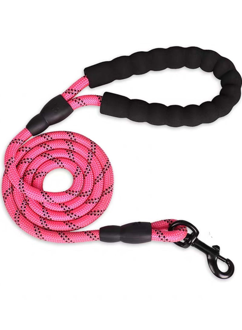 مقود كلاب بمقبض مبطن مريح وعاكس للضوء بدرجة عالية، مناسب للكلاب الصغيرة والمتوسطة والكبيرة، مقود تدريب مزود بمشبك دوار 360 درجة لمنع التشابك، حبل جر (1.2 سم * 1.5 متر). - Image 1