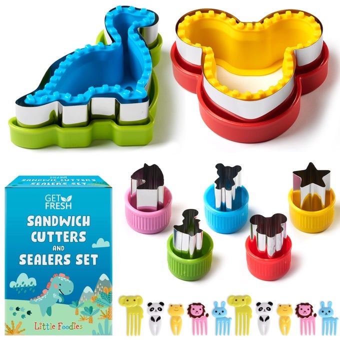 SANDWICH CUTTERS AND SEALERS FOR CHILDREN 17PCS STAINLESS STEEL SANDWICH SEALERS AND VEGGIE CUTTERS FOR KIDS DINO MOUSE METAL BREAD DECRUSTERS 5 VEGETABLE SHAPES 10 ANIMAL FOOD PICKS
