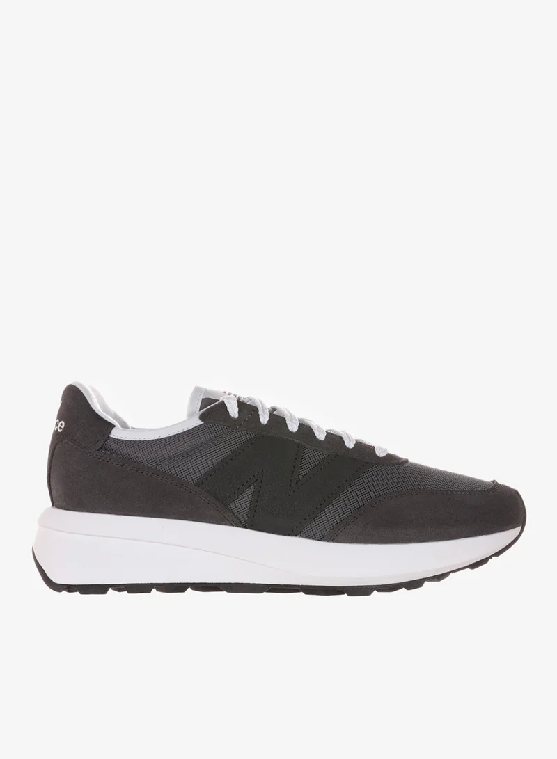 370 Sneakers