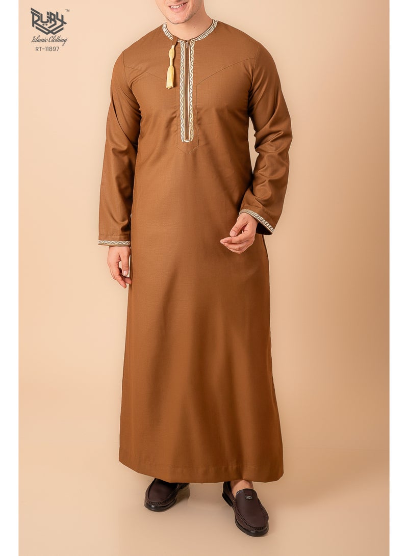 RUBY ISLAMIC CLOTHING Mocha Omani/Emirati Dishdasha – Men's Omani/Emirati Style Thobe Kandura Classic - Full-Length Long Sleeve Islamic Jubbah - Image 2
