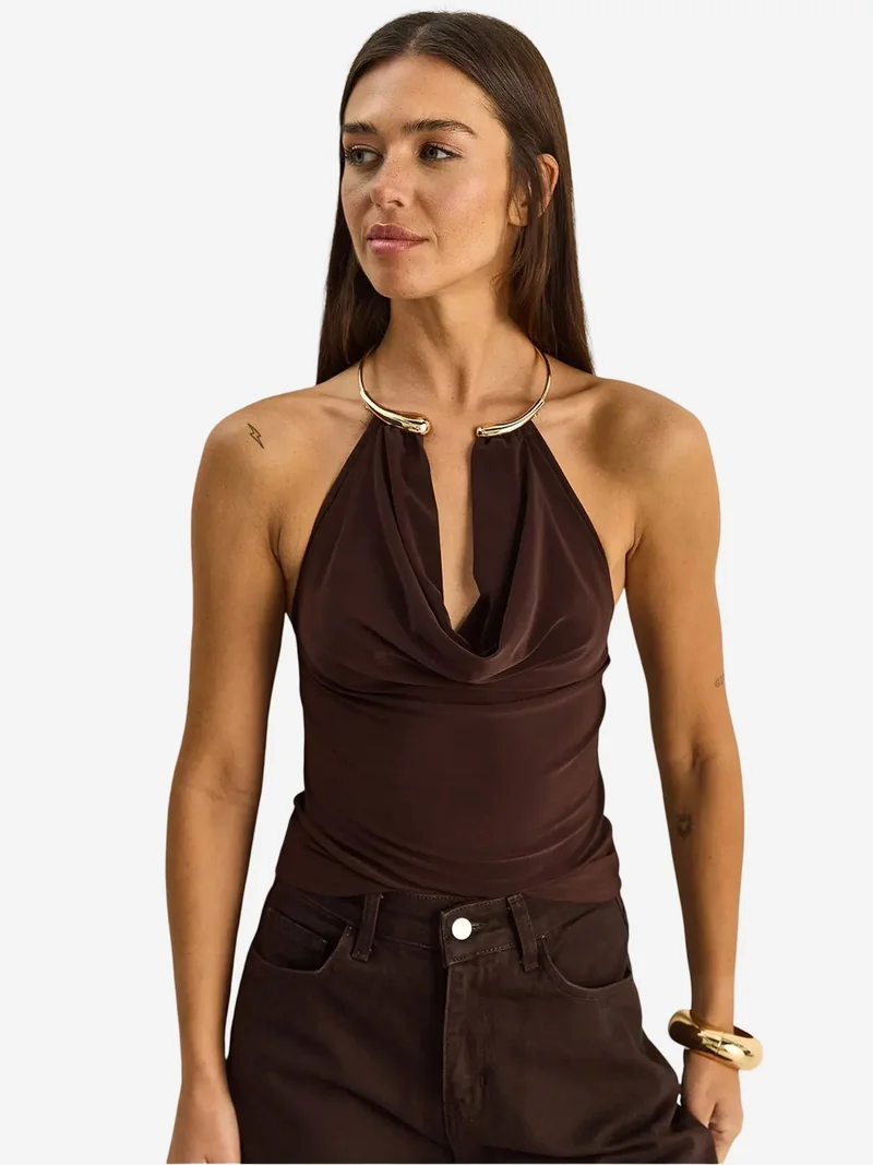 بيانكو لوتشي LUCCI Halter Collar Blouse with Stone Accessory