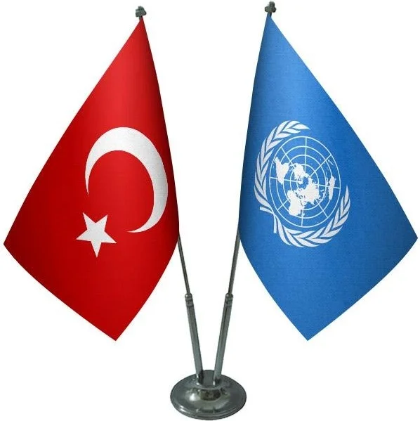 Saturndesign Desktop United Nations Flag Turkish Flag Double Chrome Poles Table Flag Set